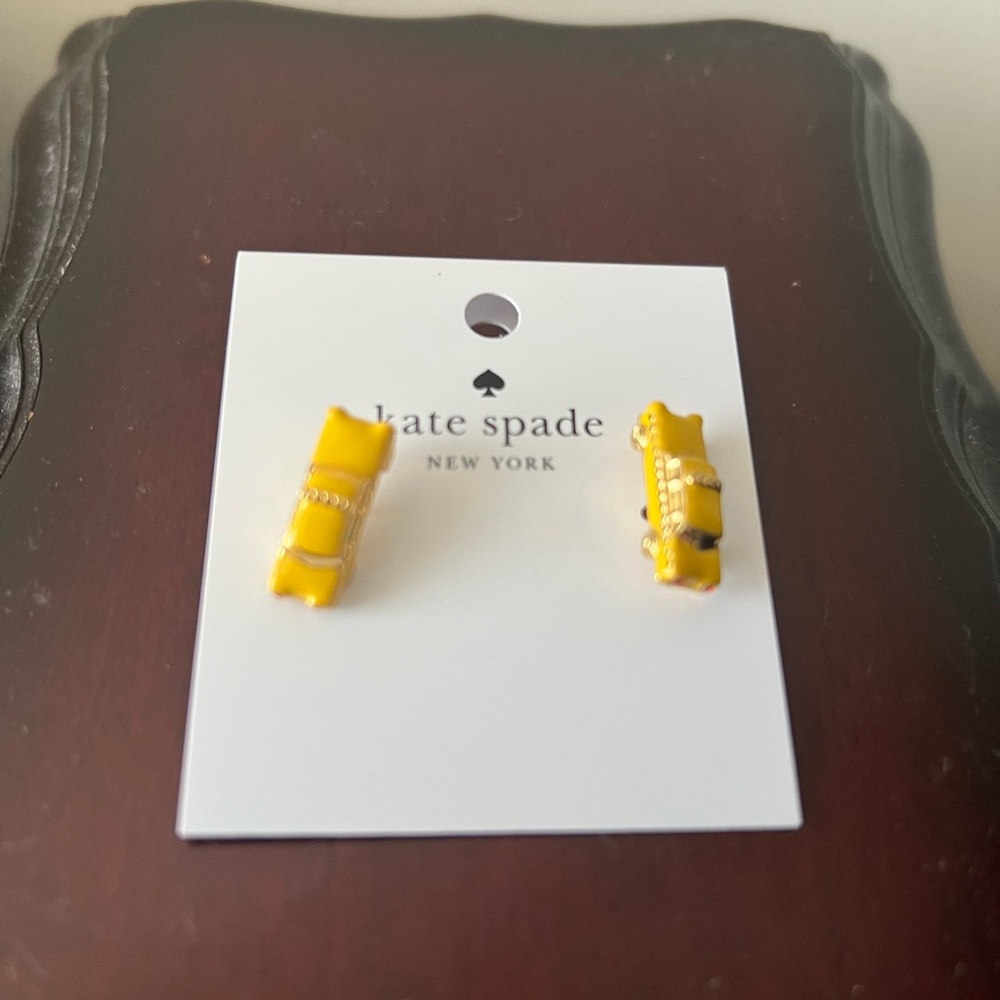NWT Kate spade taxi studs 🚕